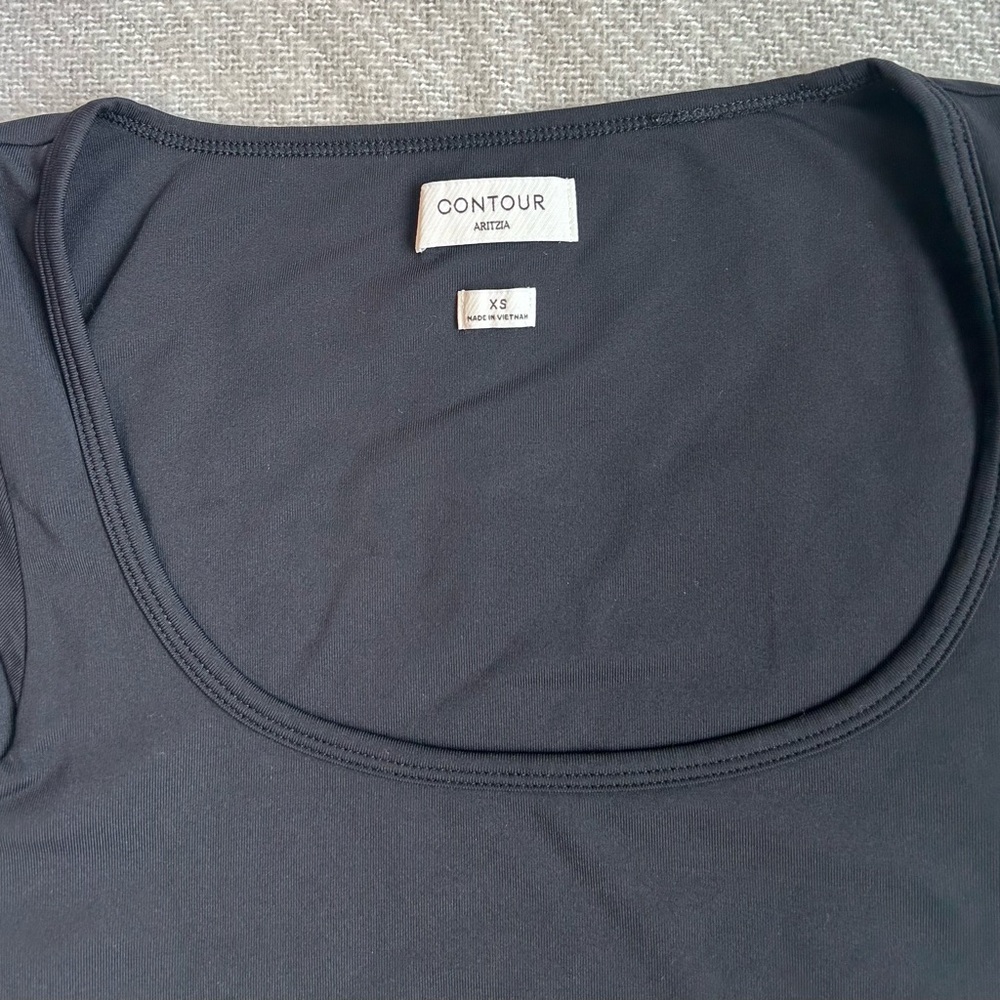 Aritzia Original Contour Emanate T-Shirt - XS - Black - Picture 4 of 4